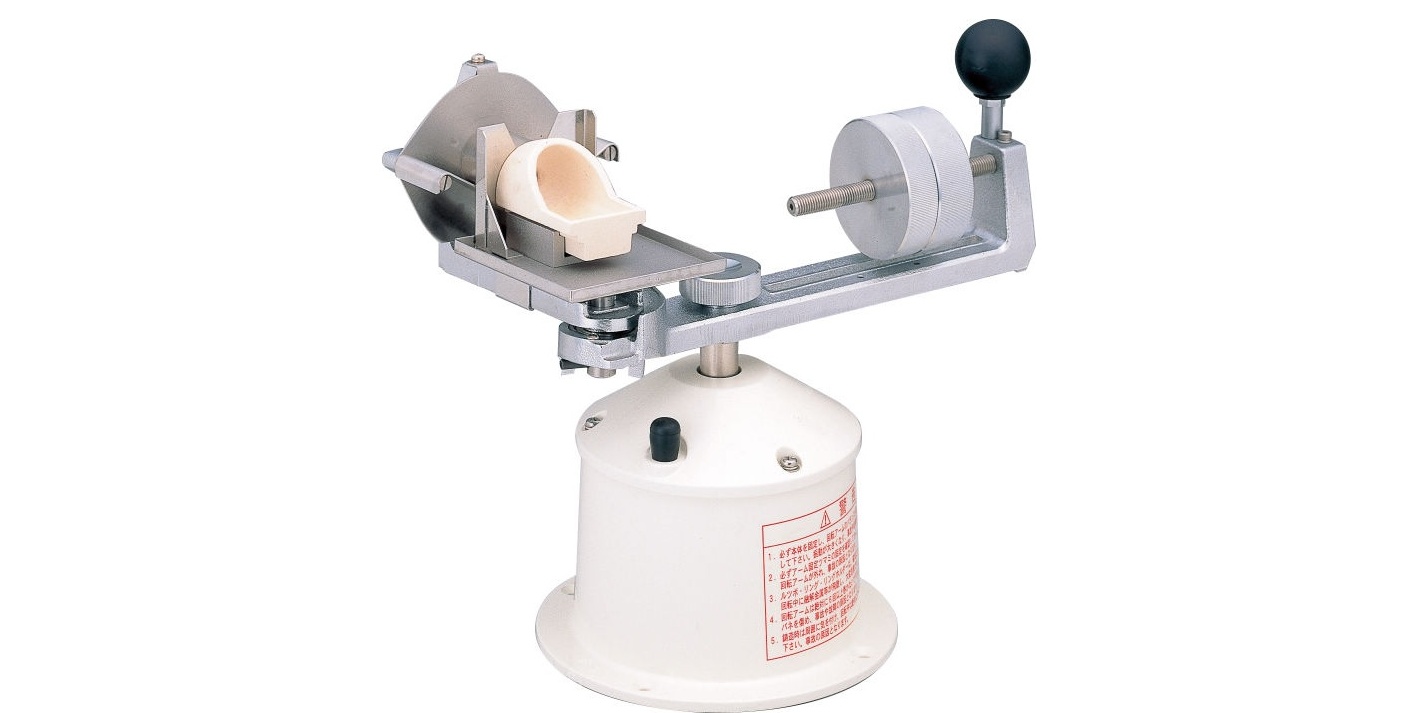 モリタ J.M.横型遠心鋳造器 CM-30